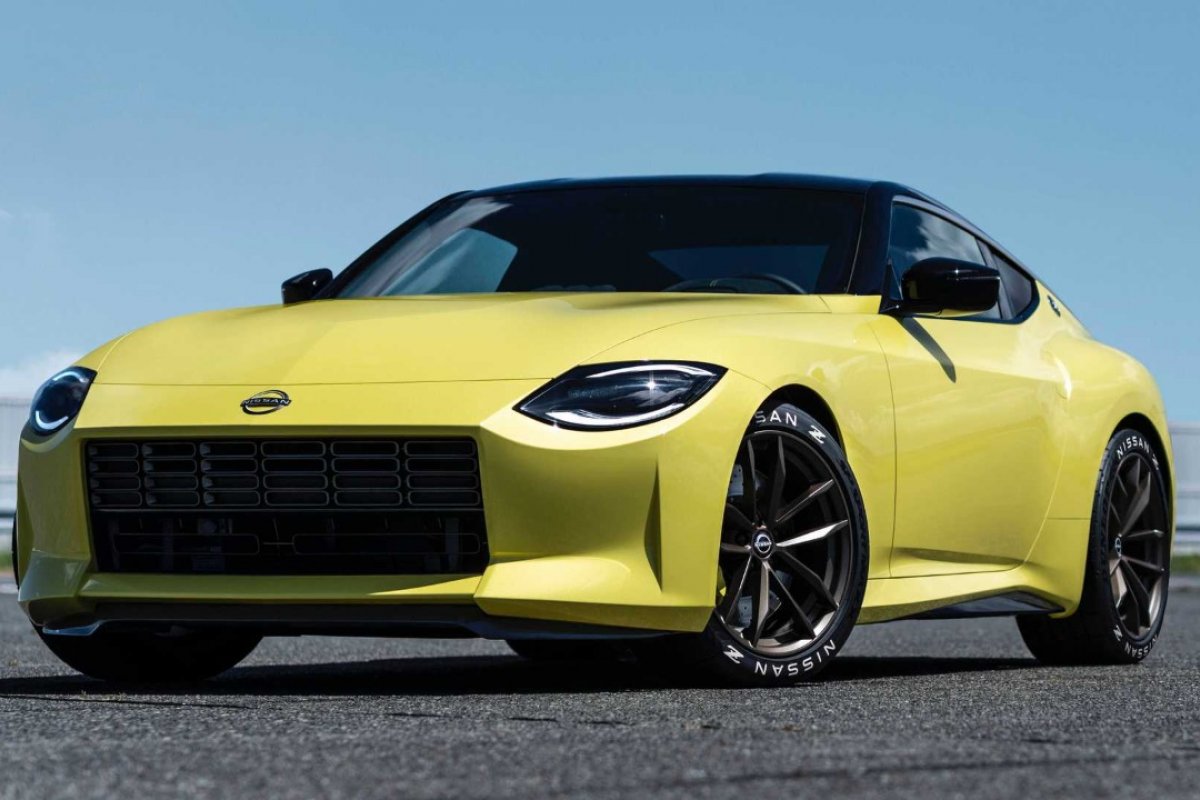 Nissan divulga teaser de esportivo com 405cv