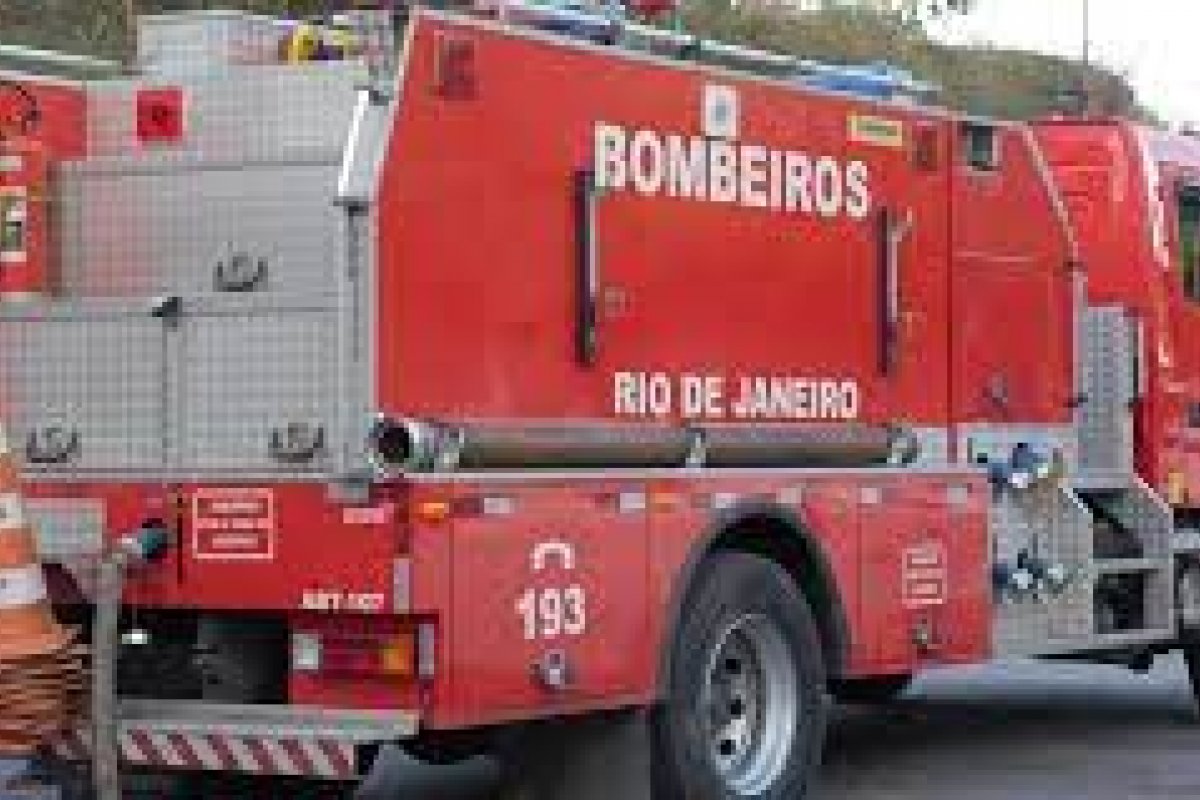 Menina de oito anos morre em acidente no viaduto na Zona Norte do Rio