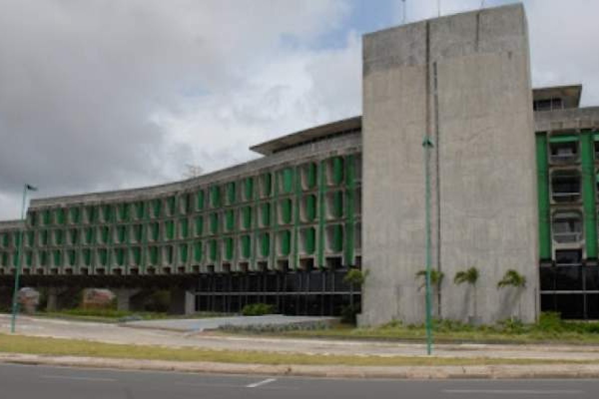 Vereador do PT denúncia casos de assédio moral na Secretaria de Educação do Estado