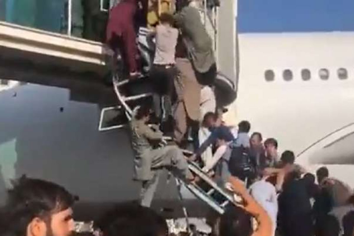 ONU pede negociações para um novo governo afegão