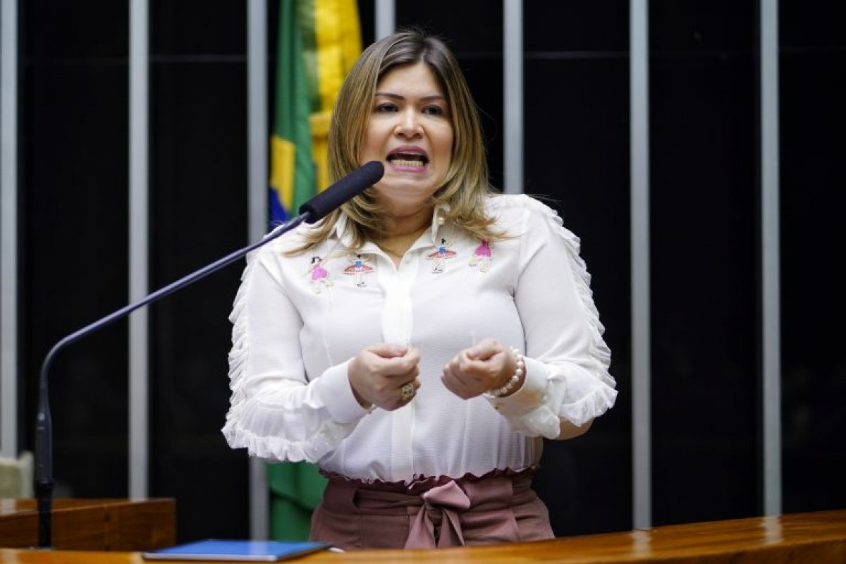 Comissão aprova cota de 5% dos postos de trabalho na construção civil para mulheres