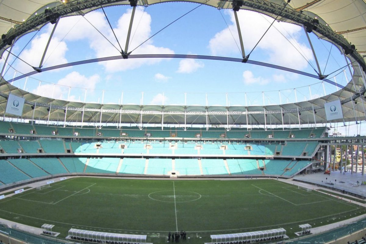 Governo da Bahia quer retomar público aos estádios em setembro