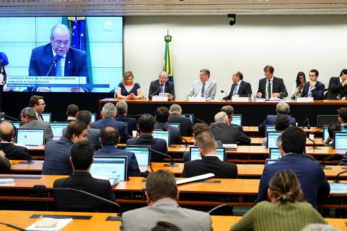 Comissão Mista destaca importância da destinação de recursos para Universidades e Institutos Federais