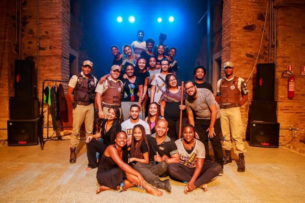 Jovens da base comunitária de Itinga viajarão a Minas Gerais para apresentar espetáculo teatral