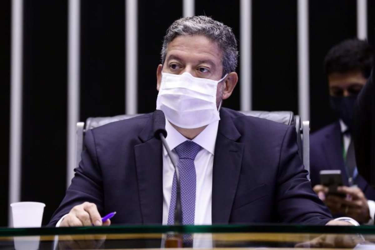 Arthur Lira cobra maior envolvimento do governo na reforma do Imposto de Renda