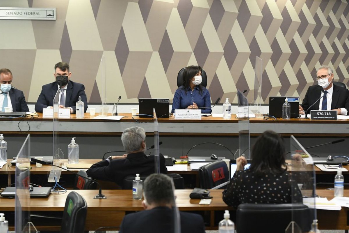 Advogado da Precisa se cala sobre irregularidades na compra de vacina