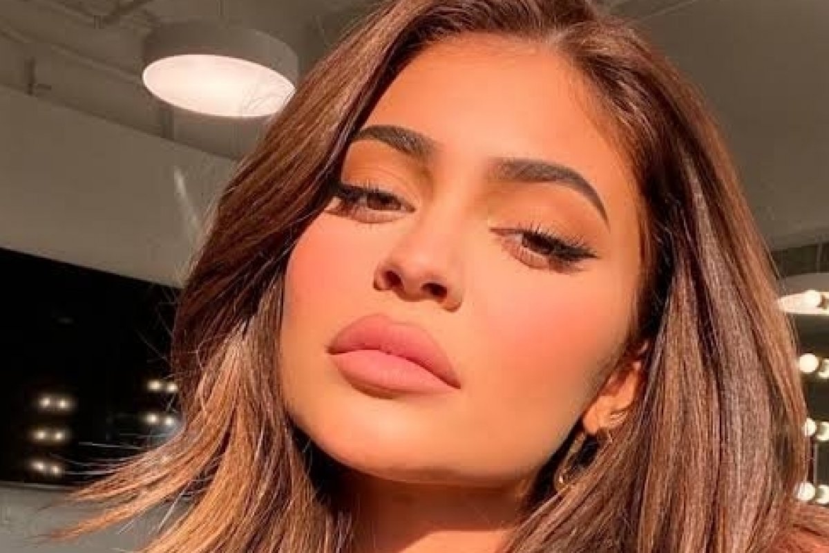 Kylie Jenner anuncia marca de beachwear