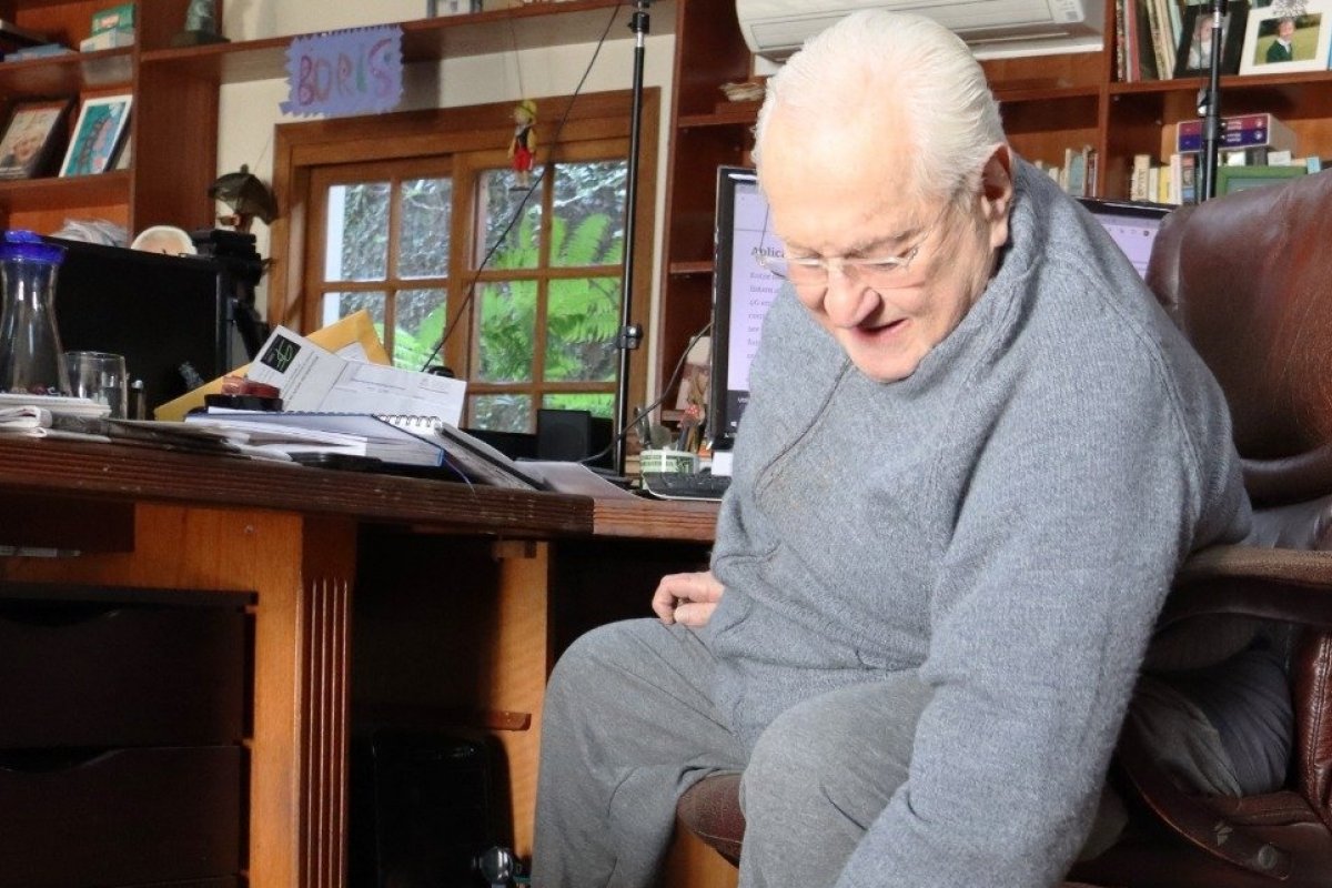 Aos 80 anos, Boris Casoy começa a cursar veterinária