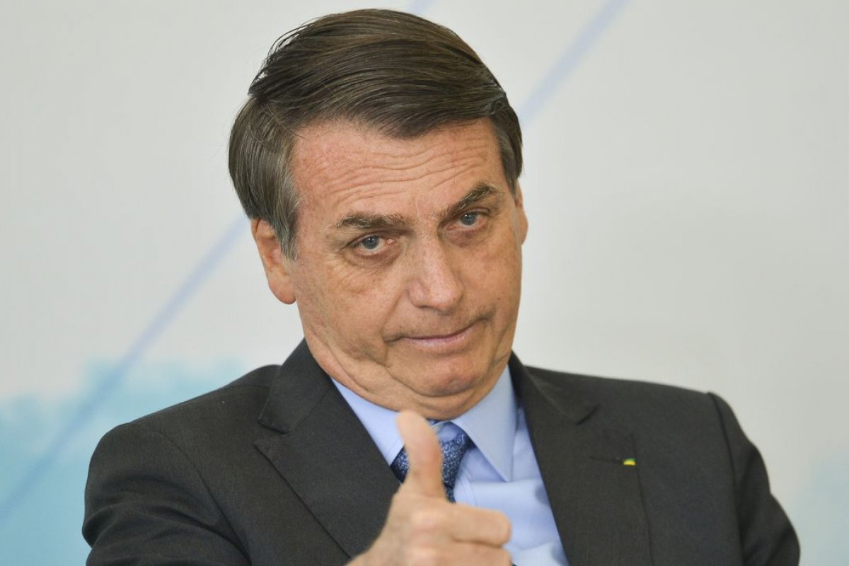 Bolsonaro quer "paz e tranquilidade" na relação com outros Poderes