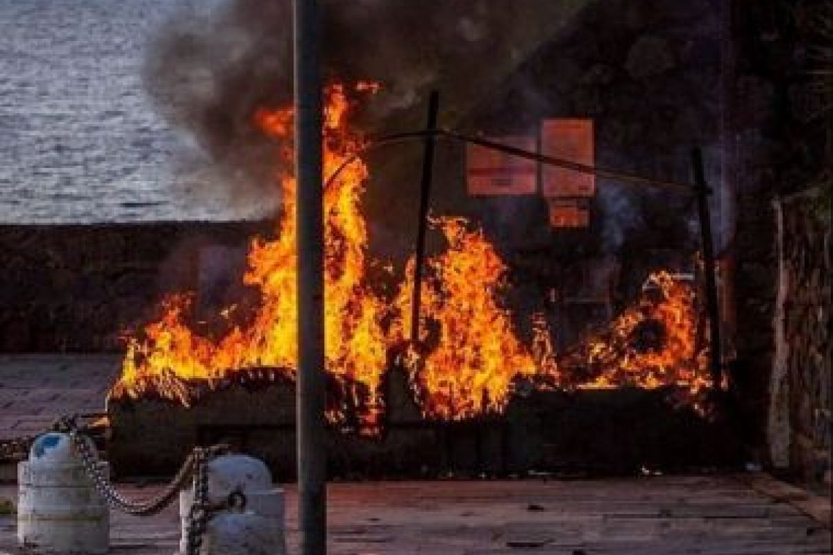 Mulher que teve 92% do corpo queimado no Porto da Barra morre no HGE