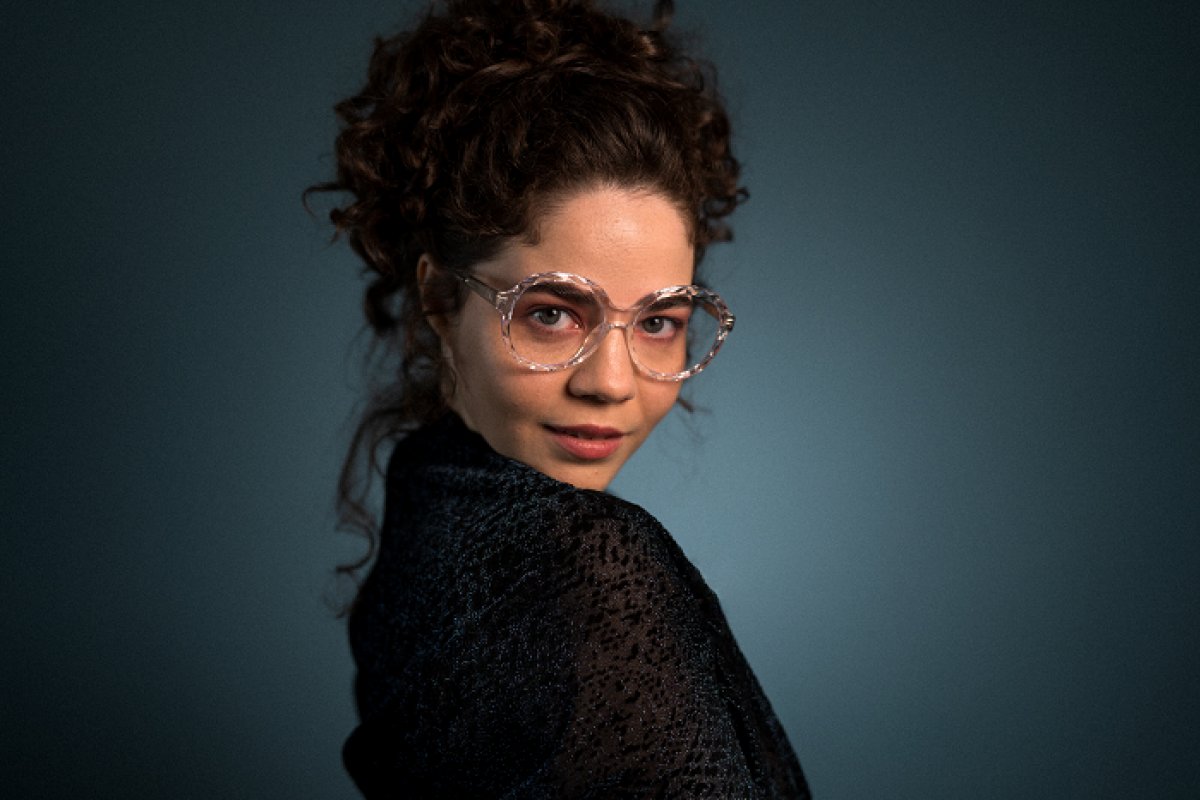 Angélica Duarte lança seu álbum de estreia “Hoje tem”