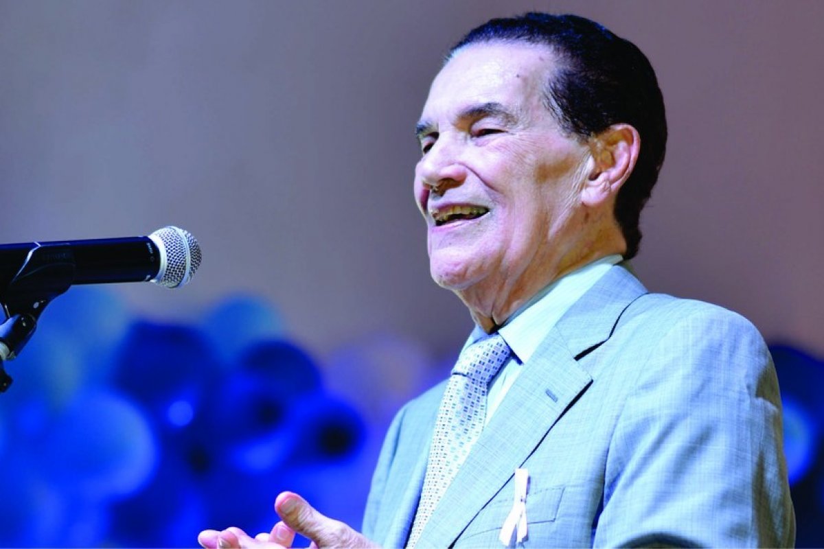 Após cirurgia, Divaldo Franco recebe alta médica