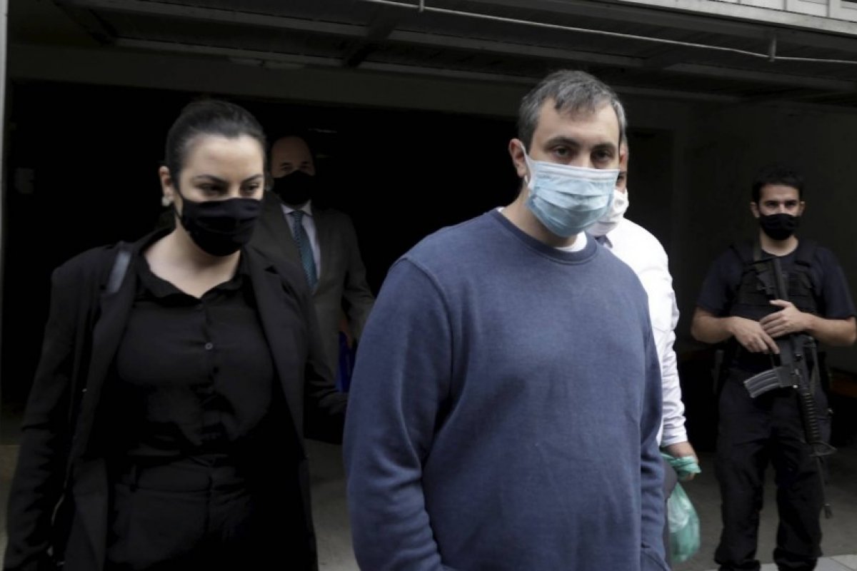 Ex-secretário de Administração Penitenciária deixa prisão no RJ na manhã deste domingo