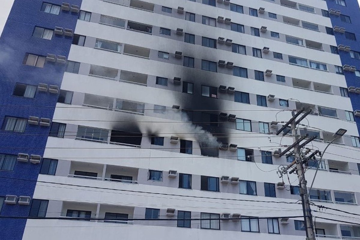 Em Salvador, incêndio atinge apartamento no bairro Santa Teresa
