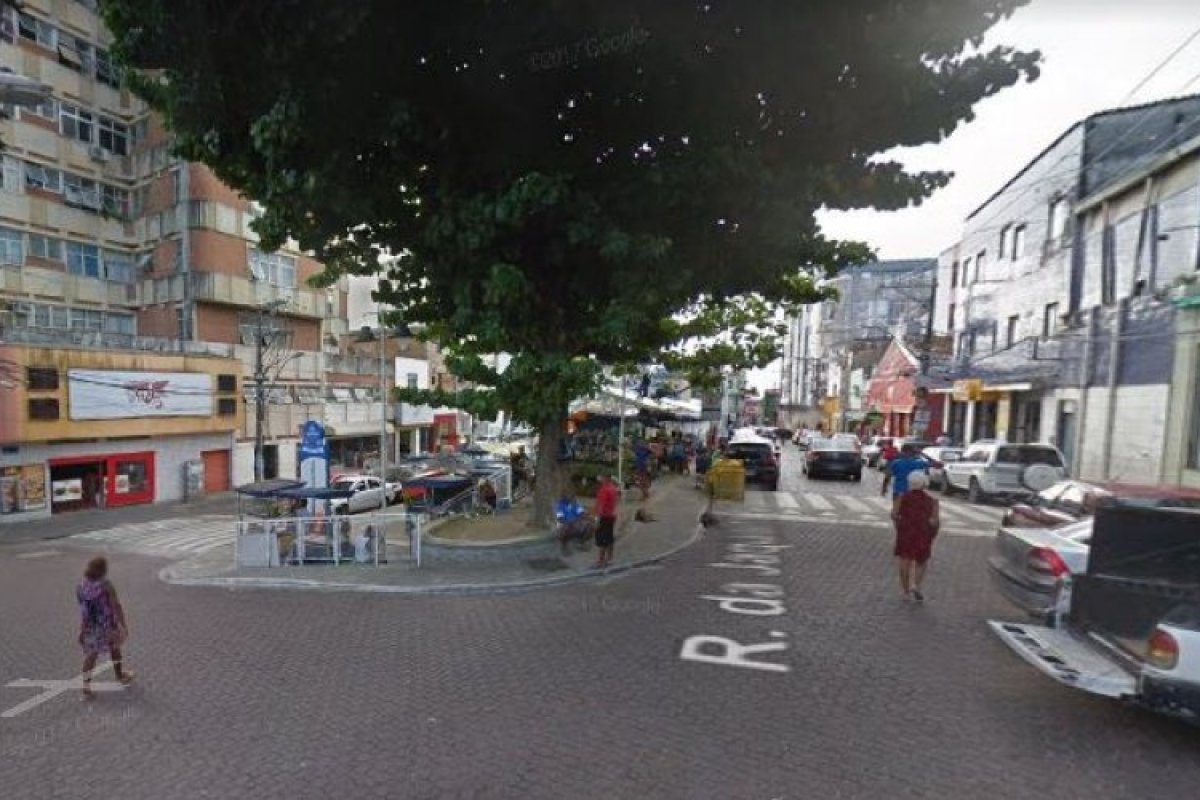 Homem é morto a tiros durante discussão no Largo Dois de Julho, em Salvador