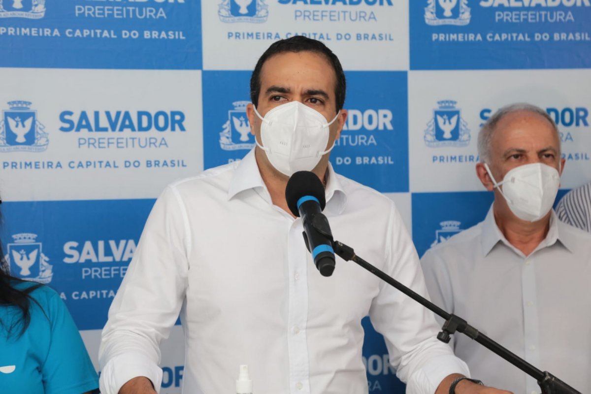 Bruno fala em terceira dose para idosos para deter delta