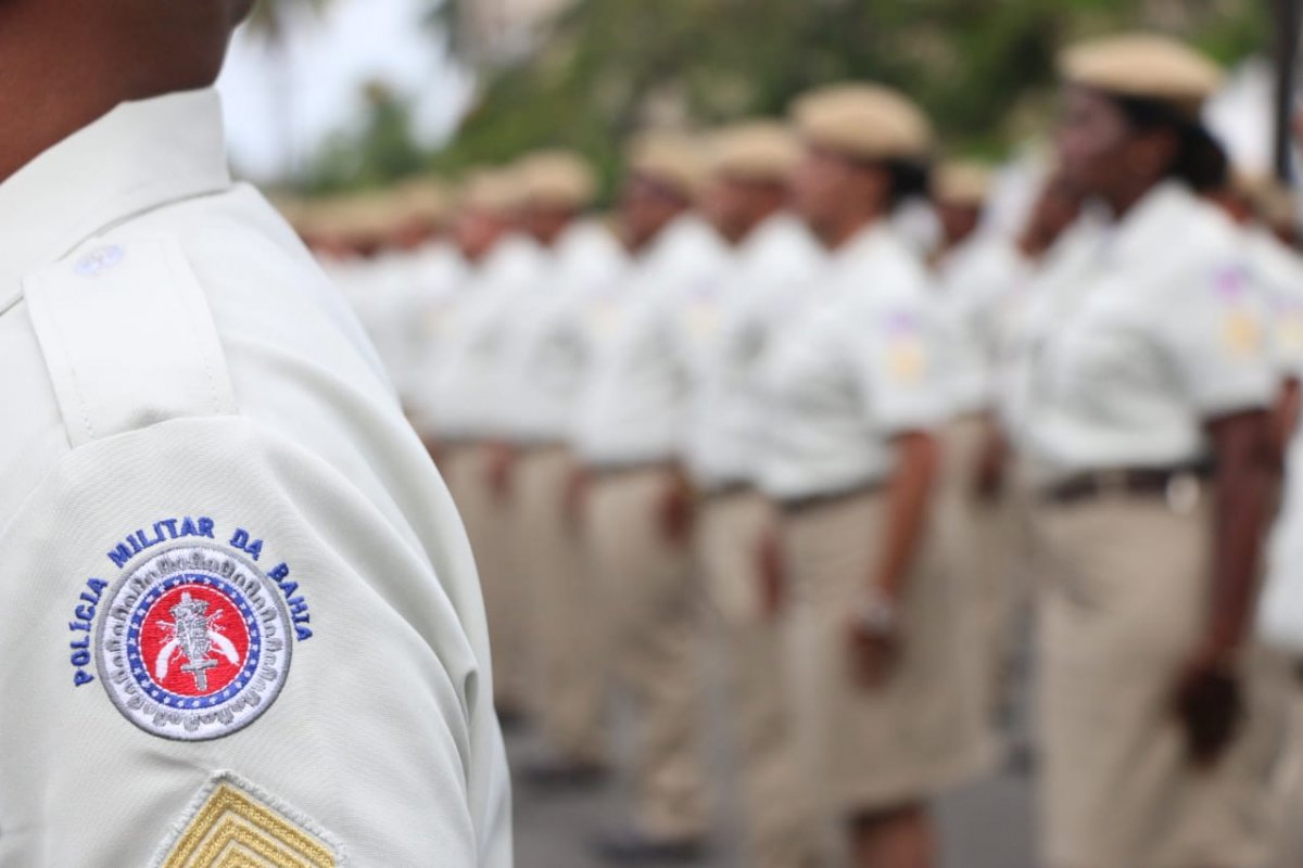 Homem é preso após agredir ex-companheira com tijolo