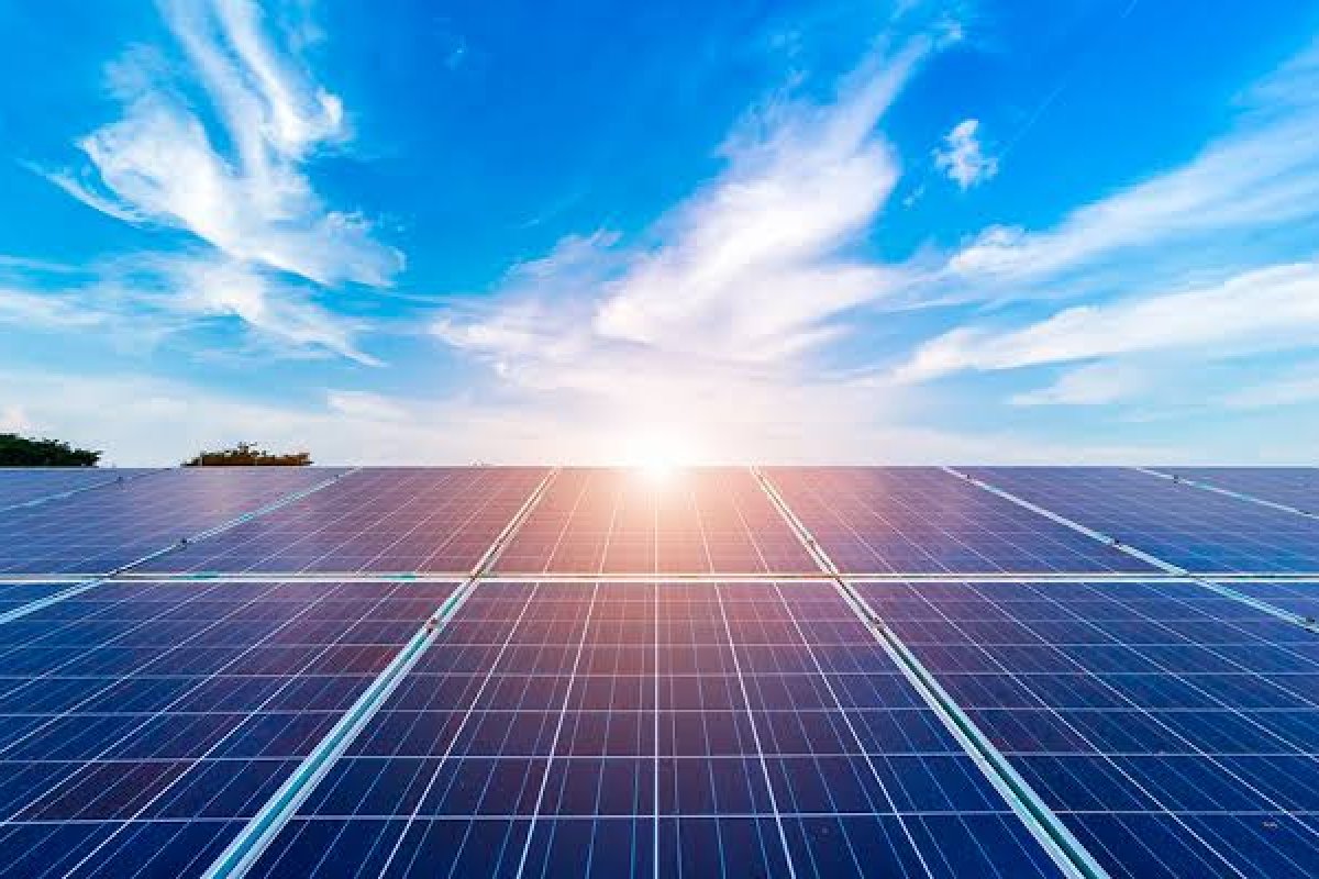 Energia solar no Brasil atinge marca histórica e País entra no clube seleto de 10 GW operacionais, comemora ABSOLAR