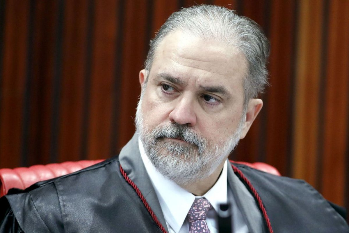 Recondução de Aras à PGR deve ser votada ainda nesta terça, afirma Otto Alencar