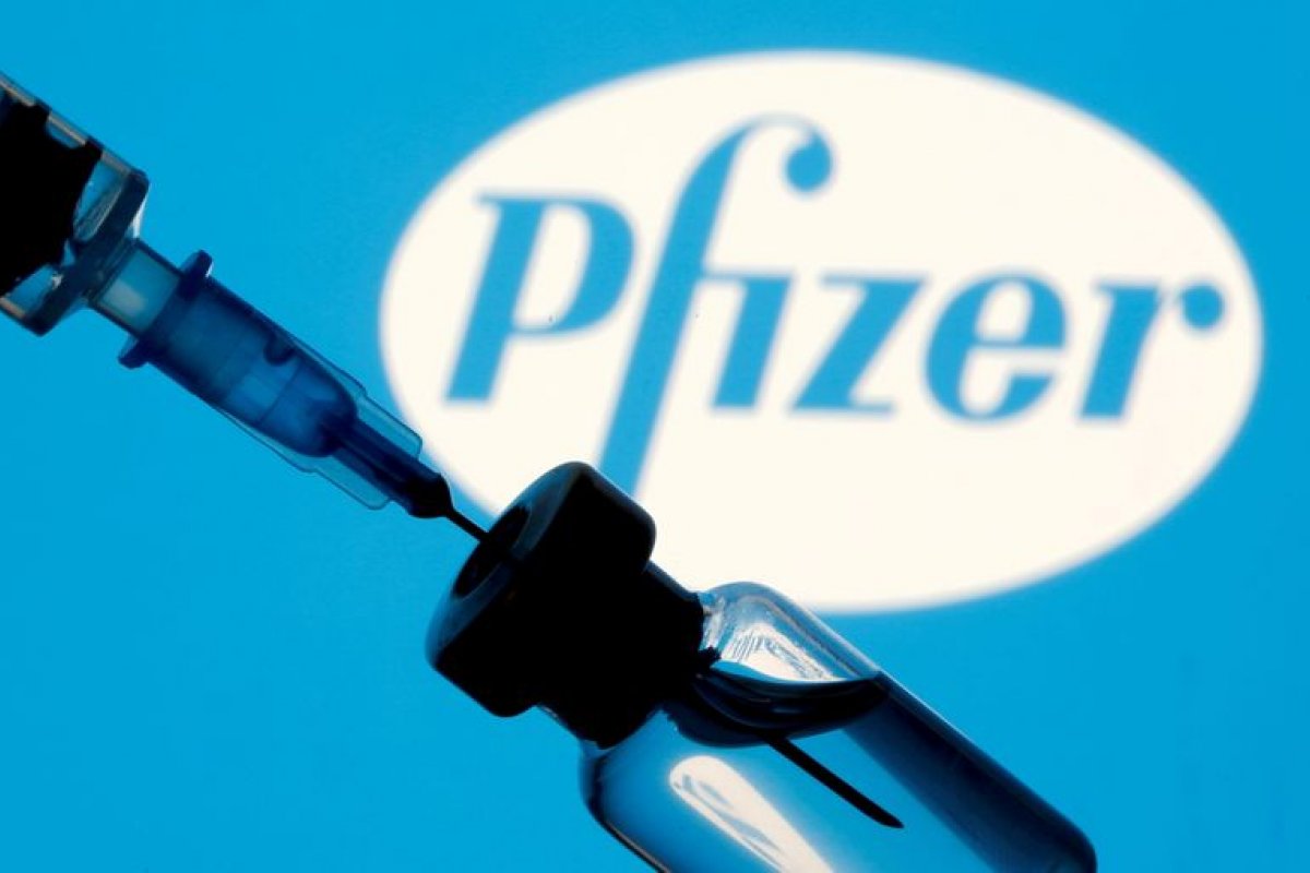 Pfizer e AstraZeneca: proteção contra covid diminui após 6 meses
