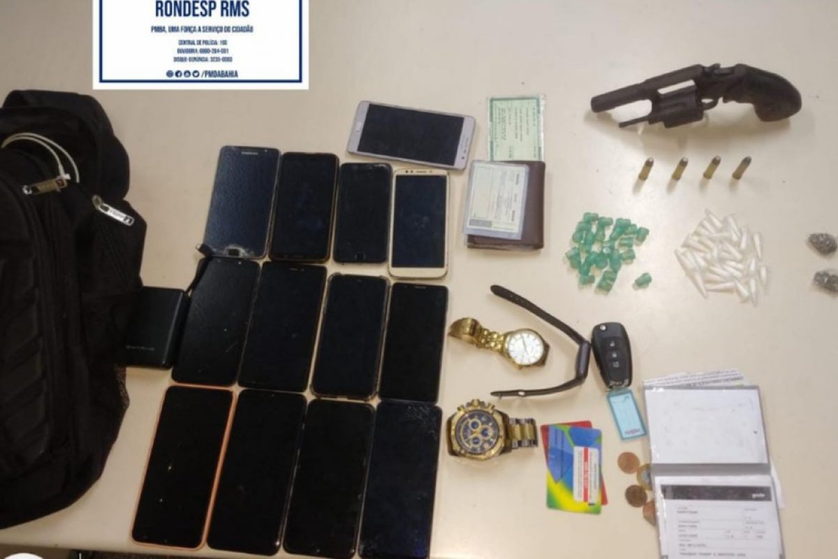 Trio é preso suspeito de roubo e tráfico de drogas em Lauro de Freitas