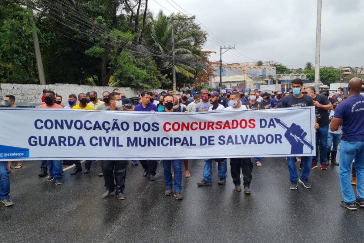 Guardas municipais de Salvador realizam paralisação por plano de carreira