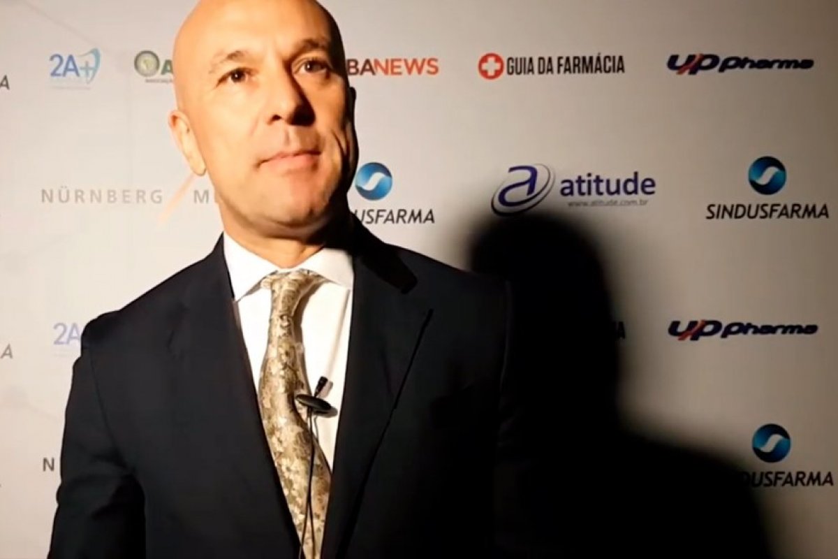 CPI ouve integrantes do jantar em que ex-diretor da Saúde teria pedido propina