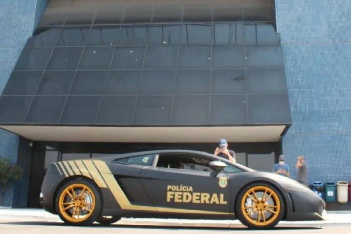 Lamborghini do 'Rei do Bitcoin' é transformada em carro da Polícia Federal