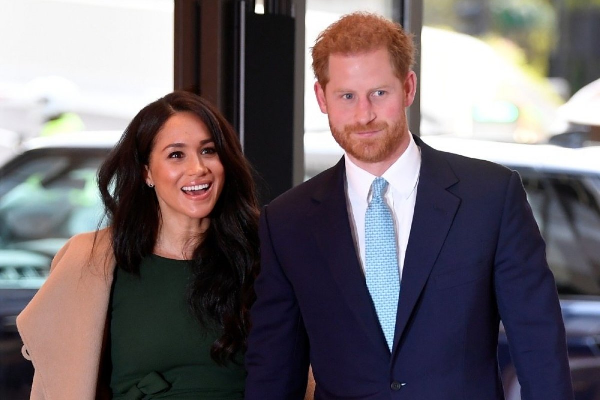 Harry e Meghan afirmam que consideraram revelar quem fez comentário racista sobre a cor da pele de Archie