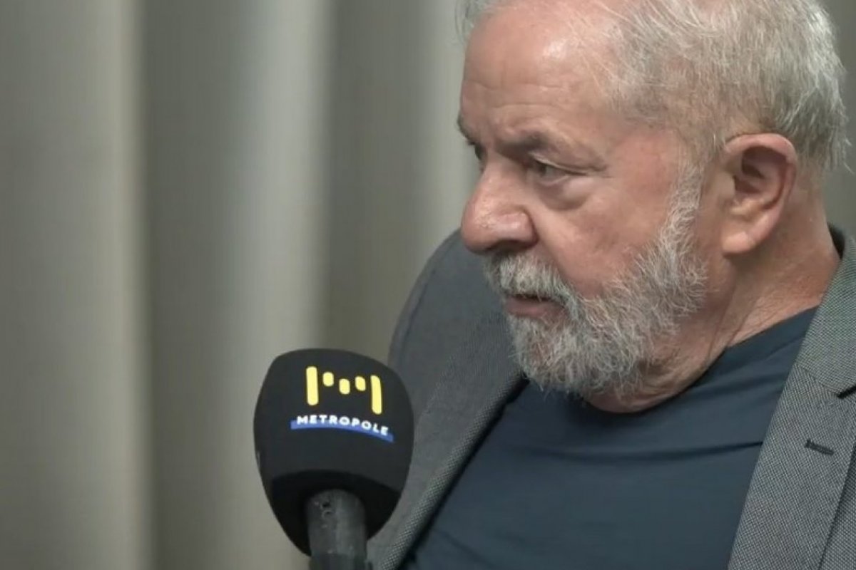 Lula afirma que se não fosse tirado das eleições, 'teria sido eleito dentro da cadeia'