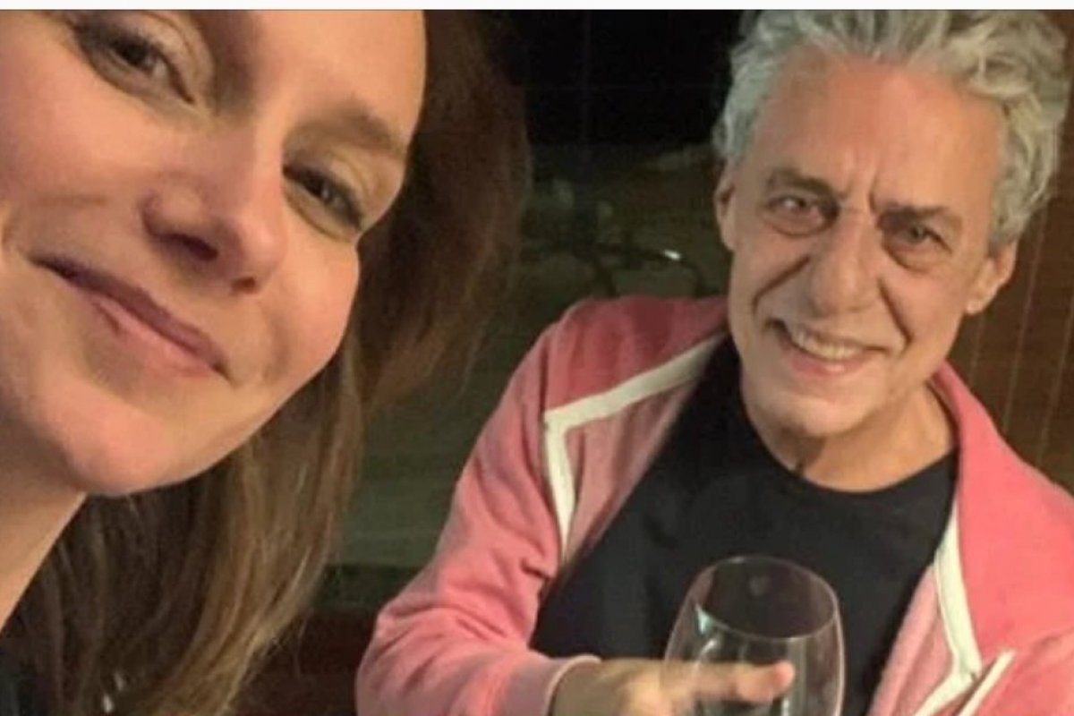 Aos 77 anos, Chico Buarque vai subir ao altar de novo