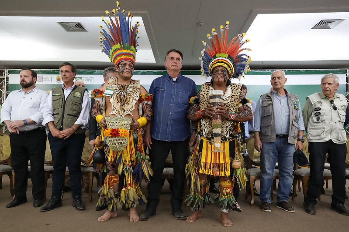 Bolsonaro diz que mudança no marco temporal vai inviabilizar agricultura no Brasil
