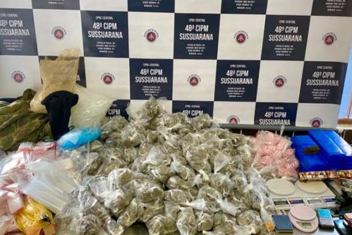 Polícia desarticula tráfico de drogas no bairro de Sussuarana, em Salvador