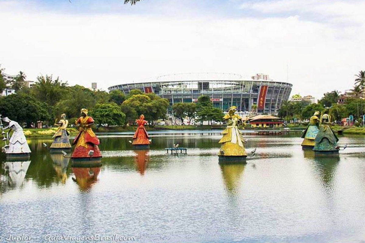 Trânsito em Salvador sofrerá alterações neste domingo devido as celebrações da parada LBTQ+