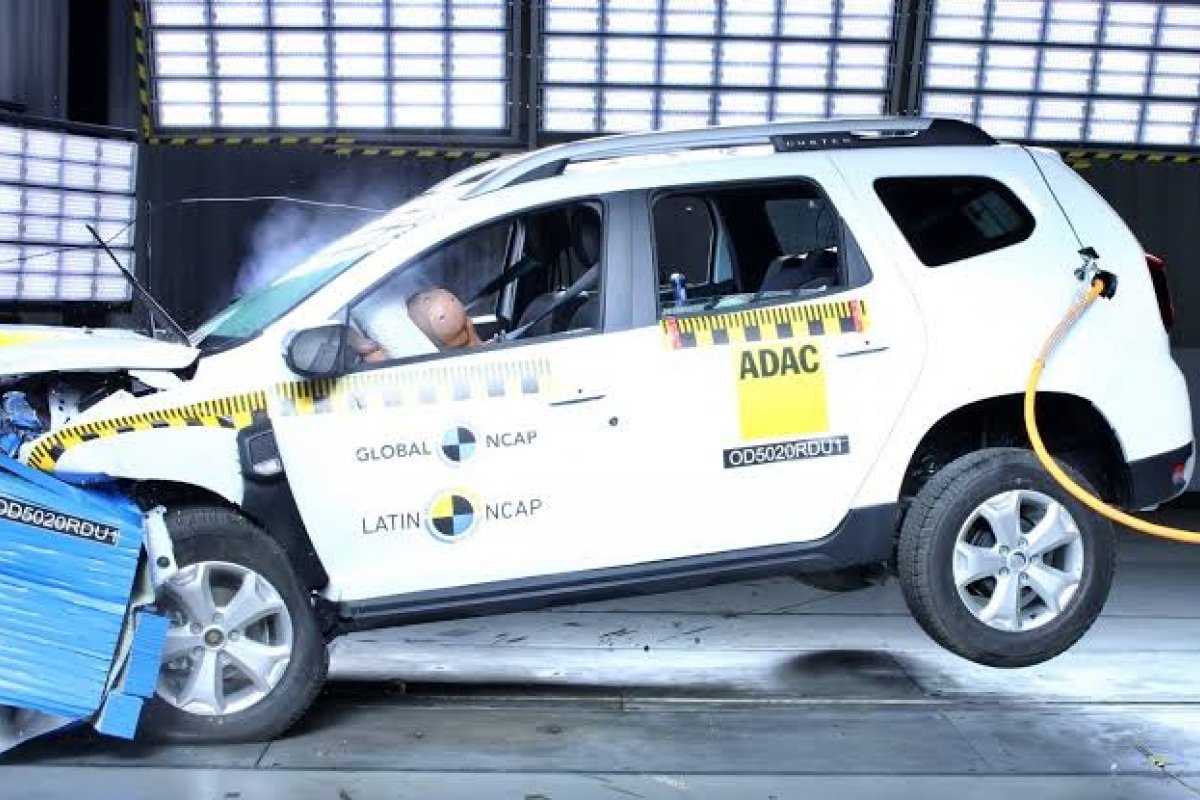Renault Duster zera em teste de colisão do Latin NCAP