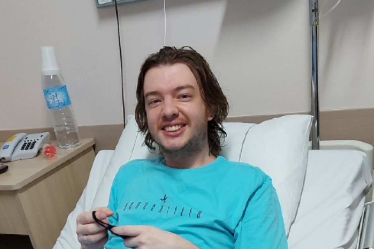 Mulher afirma que filho morreu após receber vacina contra a Covid-19