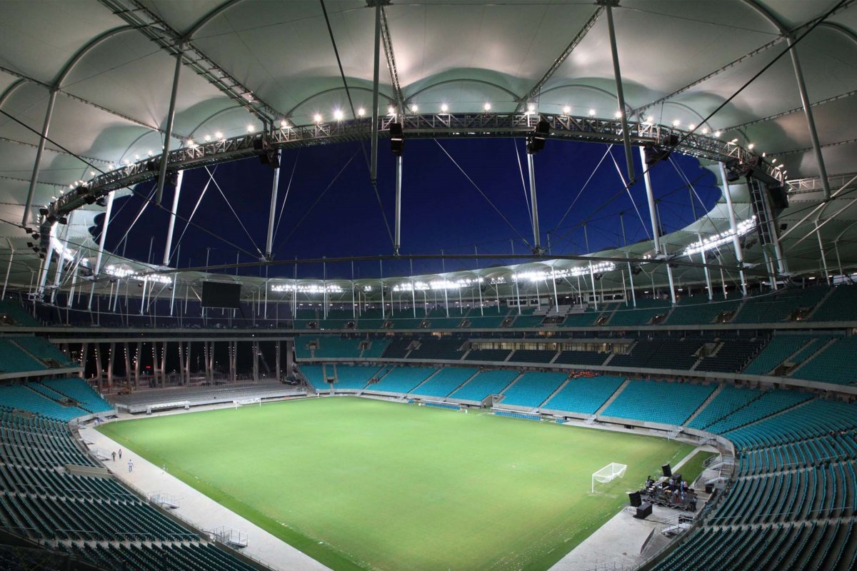 12 mil pessoas se reúnem em um evento evangélico gratuito, na Arena Fonte Nova