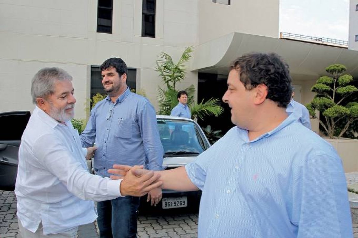 Filho de Lula reativa empresa que já foi alvo de investigação da Receita Federal