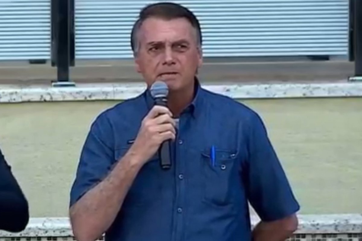 'Estar preso, ser morto ou vencer', prevê Bolsonaro sobre seu futuro político