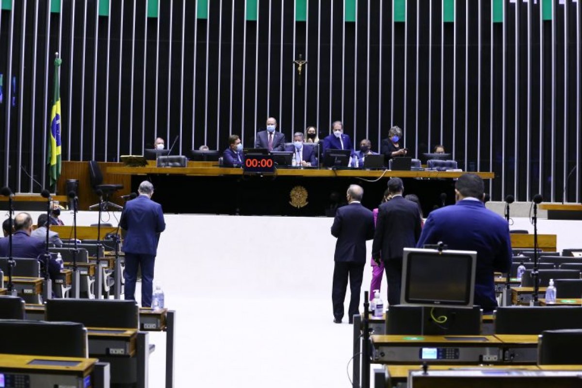 Câmara pode votar MP que amplia tolerância para pesagem da carga de caminhões