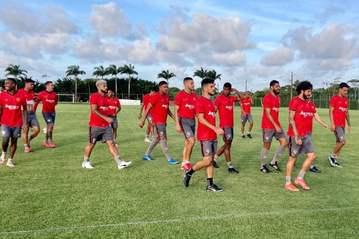 Vitória busca segundo triunfo seguido na Série B, fora de casa, diante do Náutico