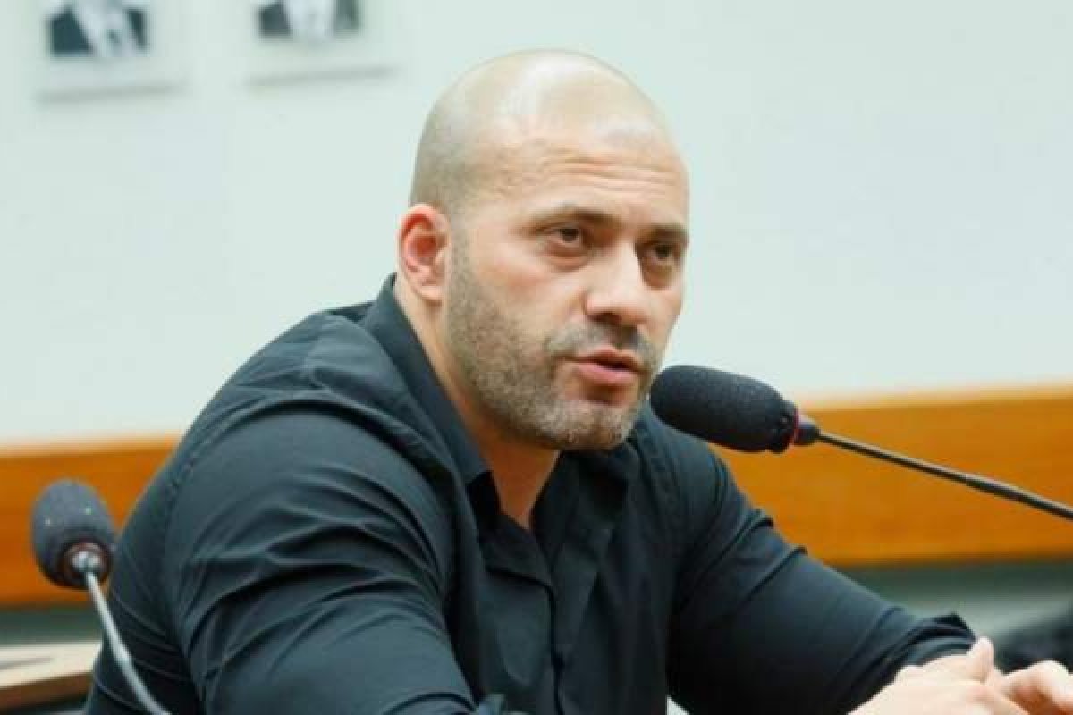 Daniel Silveira, mesmo preso, gasta R$ 19 mil da Câmara com combustível e pedágio