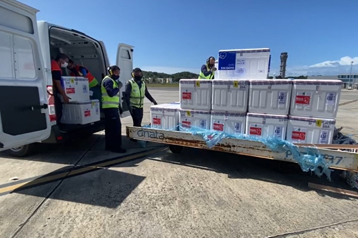 Governo Federal envia mais de 198 mil doses de vacina à Bahia