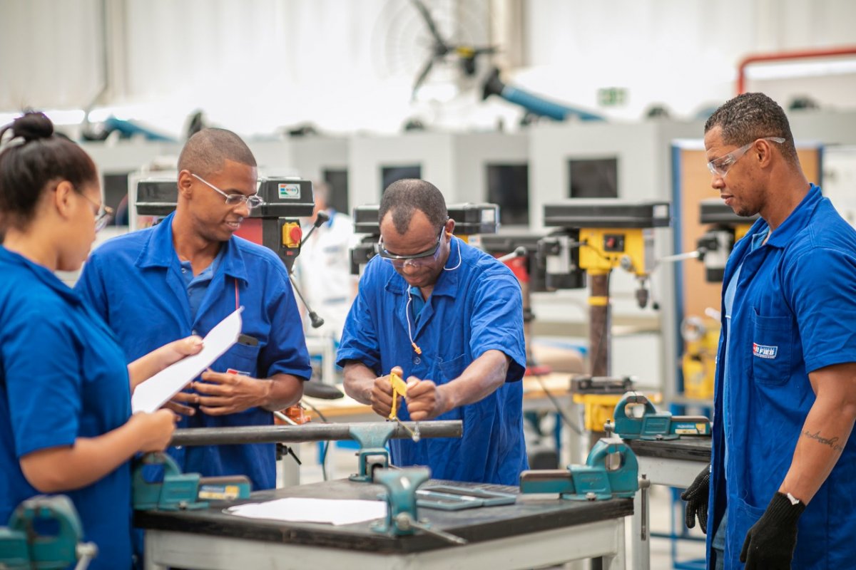 Cursos de qualificação profissional gratuitos são oferecidos em Camaçari