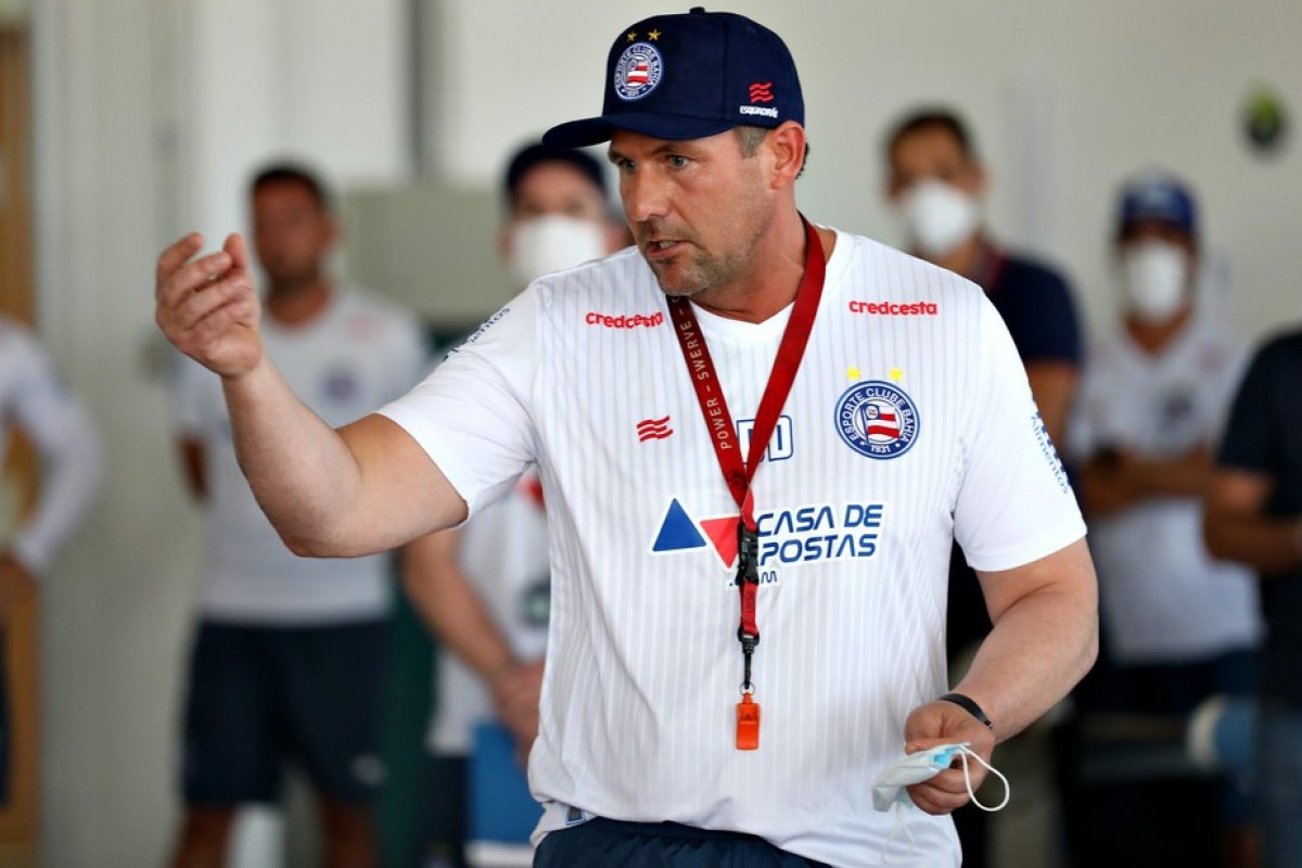 Na estreia de Dabove, Bahia tenta por fim a jejum de triunfos diante do Fluminense, no Maracanã