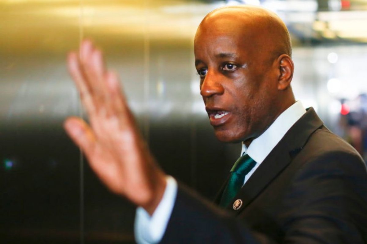 Ministério Público do Trabalho pede afastamento de Sérgio Camargo por perseguição político-ideológica