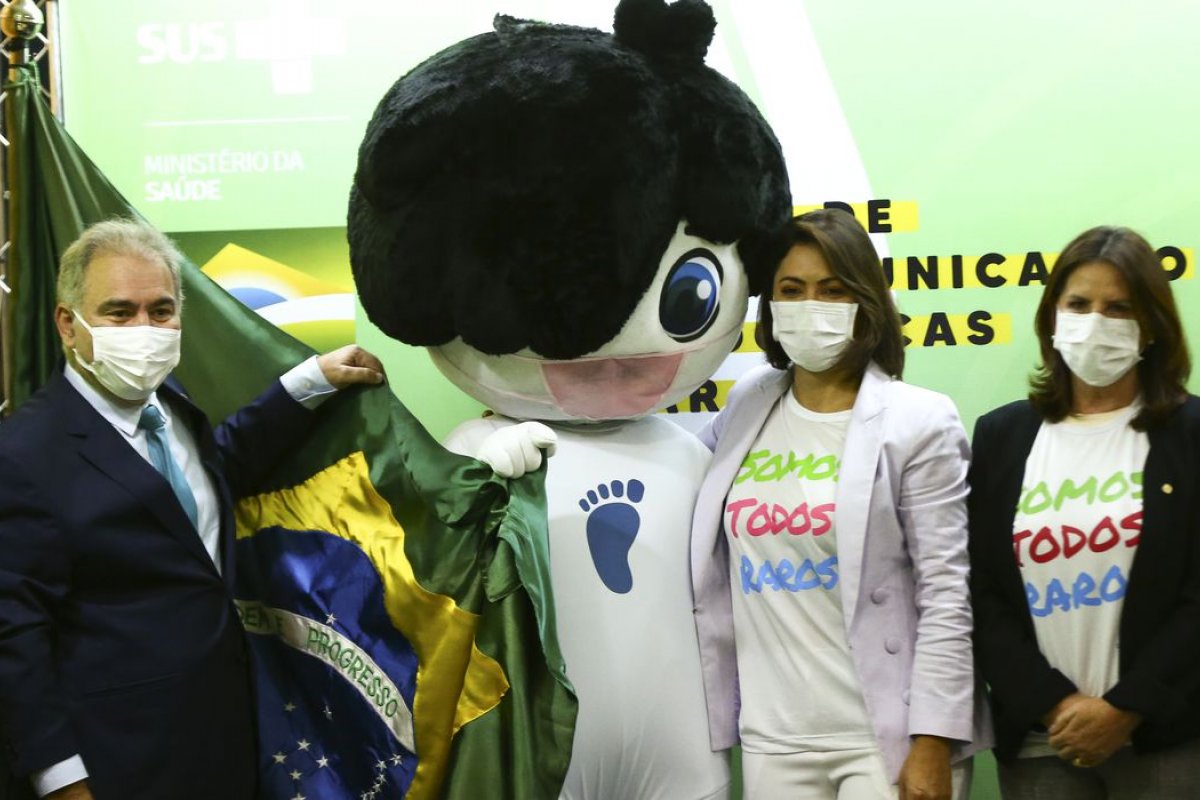 Ministério anuncia ações para ajudar portadores de doenças raras