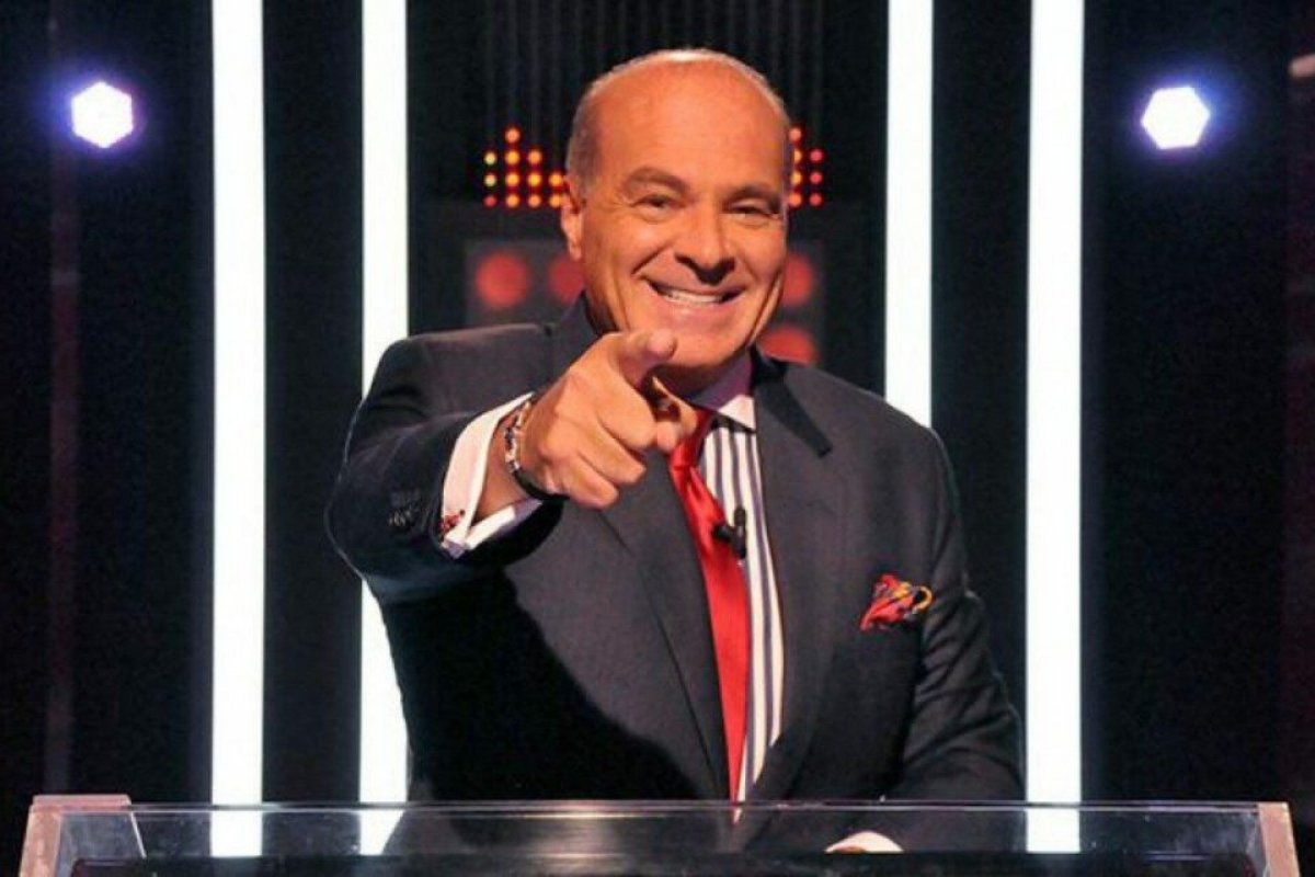 Dono da Rede TV! curte pornografia no Twitter e diz ter sido hackeado