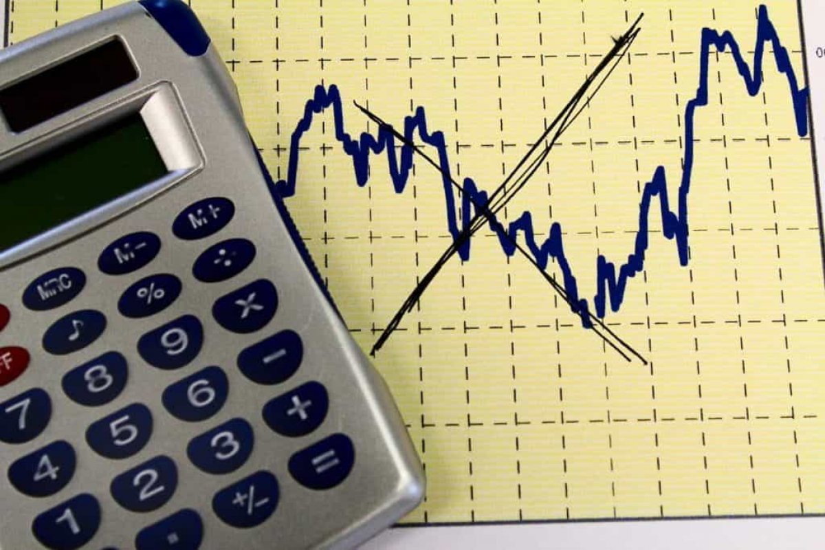 PIB tem queda de 0,1% no 2º trimeste deste ano, diz IBGE