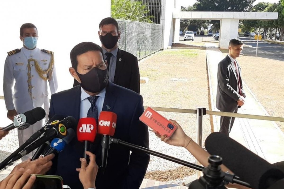 'Pode ser que ocorra algum racionamento', diz Mourão